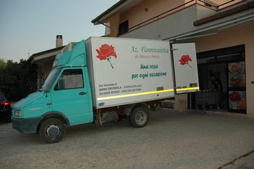 Il nostro camion con insegna